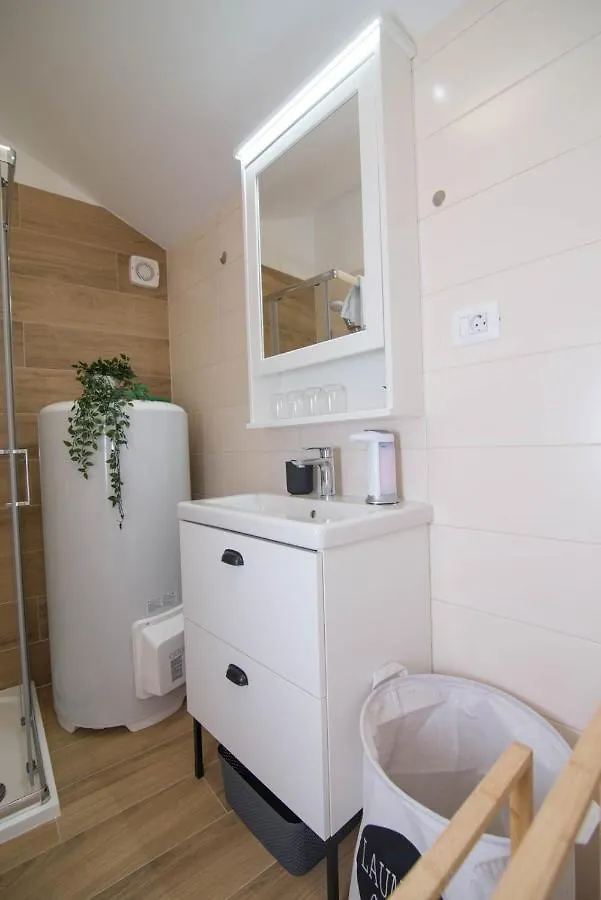 Pinea Apartment Veli Losinj