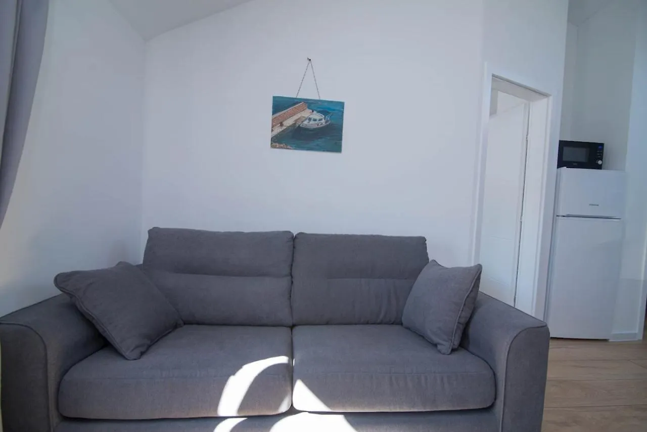 Pinea Apartment Veli Losinj Croatia